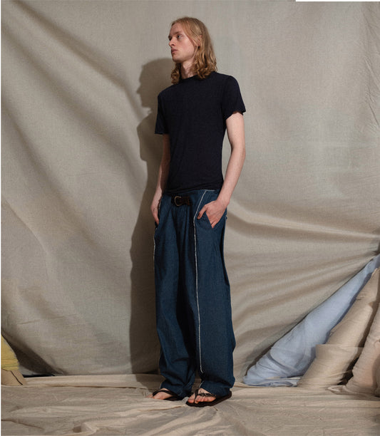 Basic Tee in Navy
