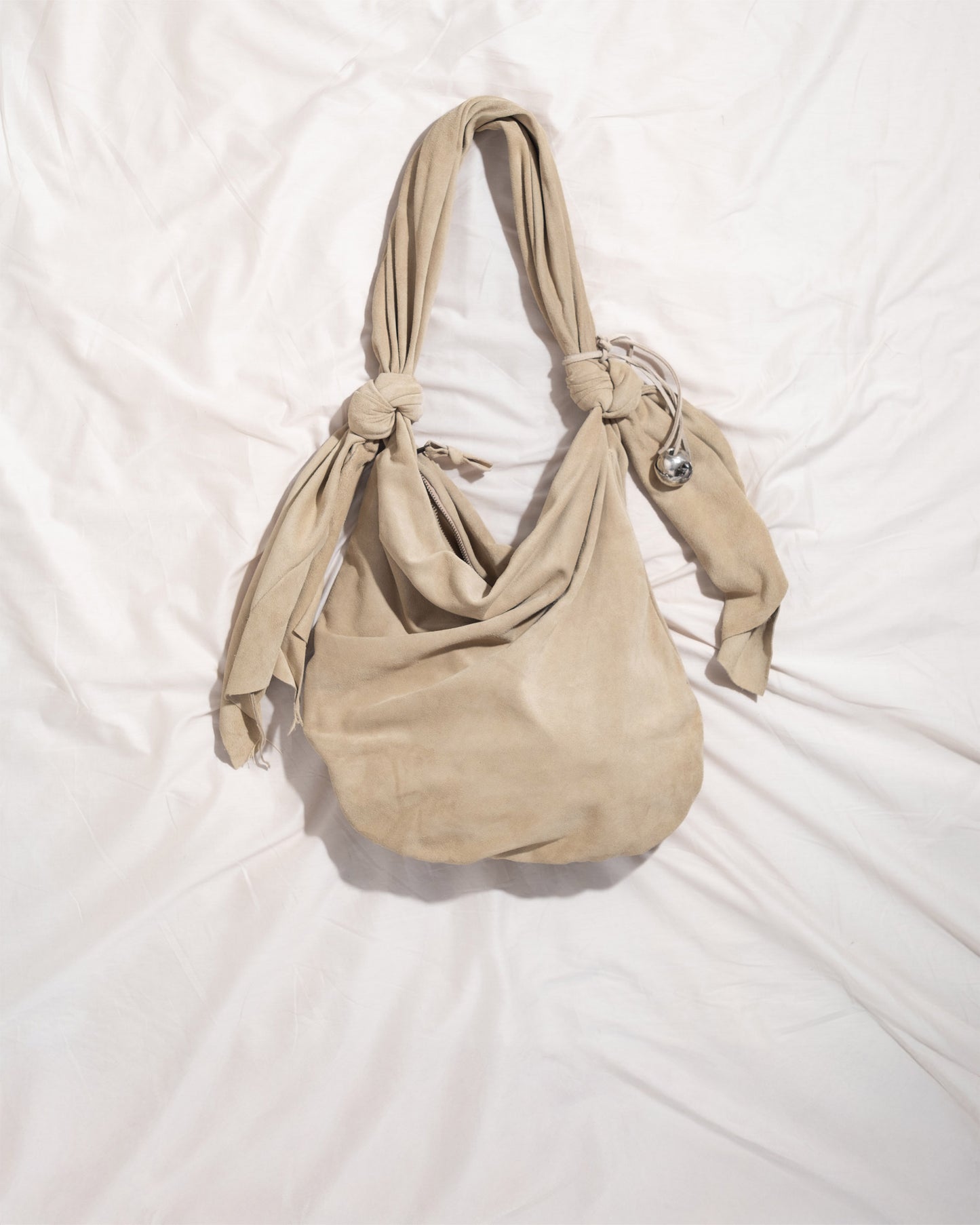 BB Sack in Beige Suede