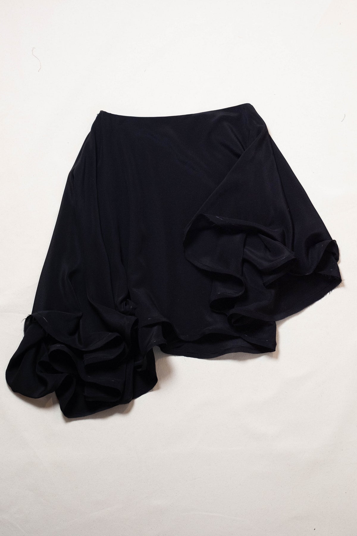 Silk Circle Top in Black