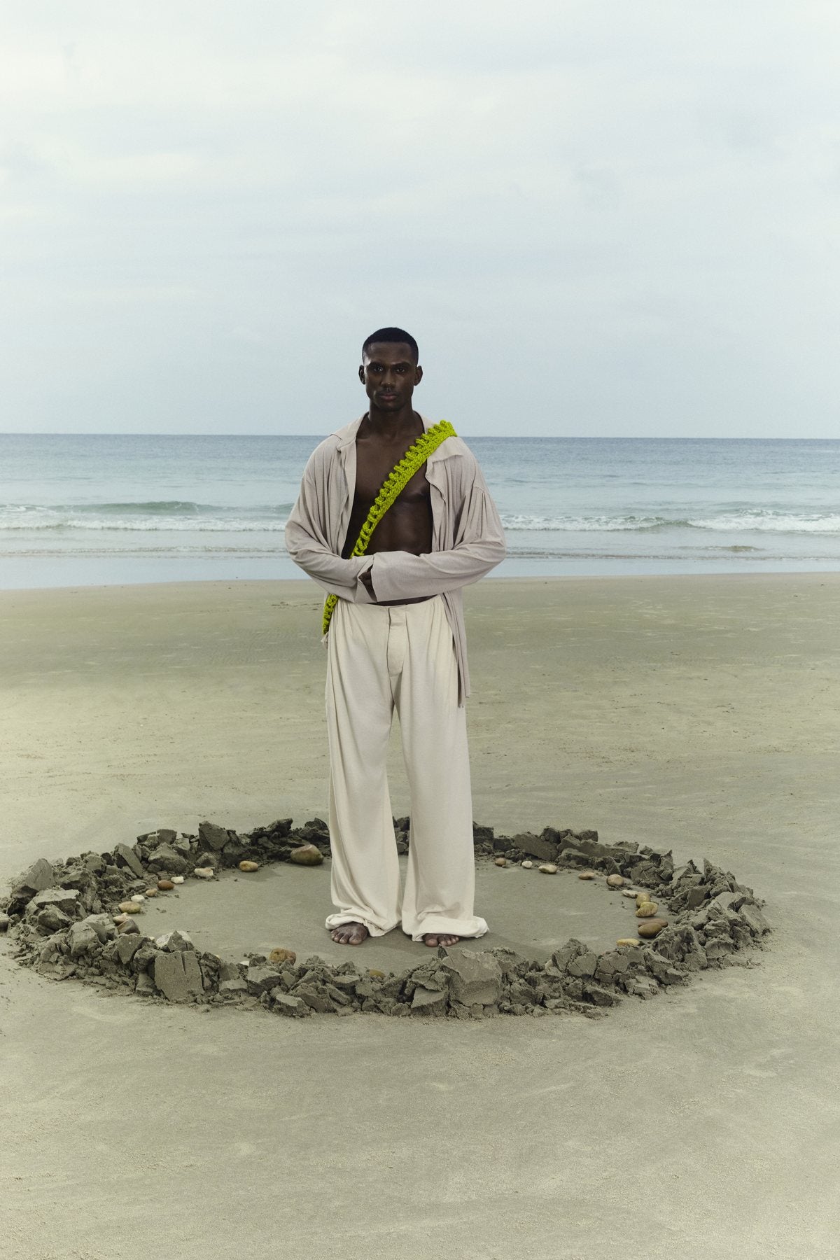 Magia — stone circle — white look