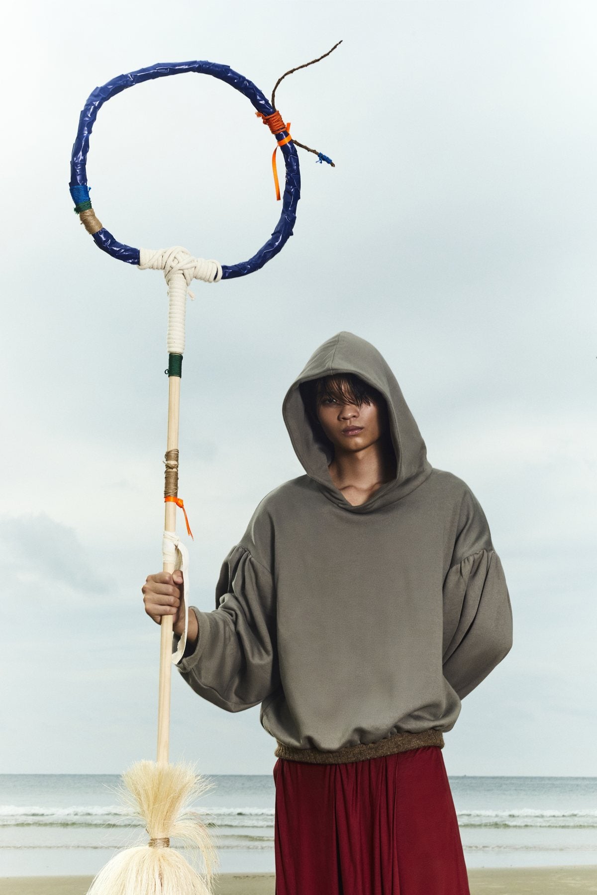 Magia — the hoop staff